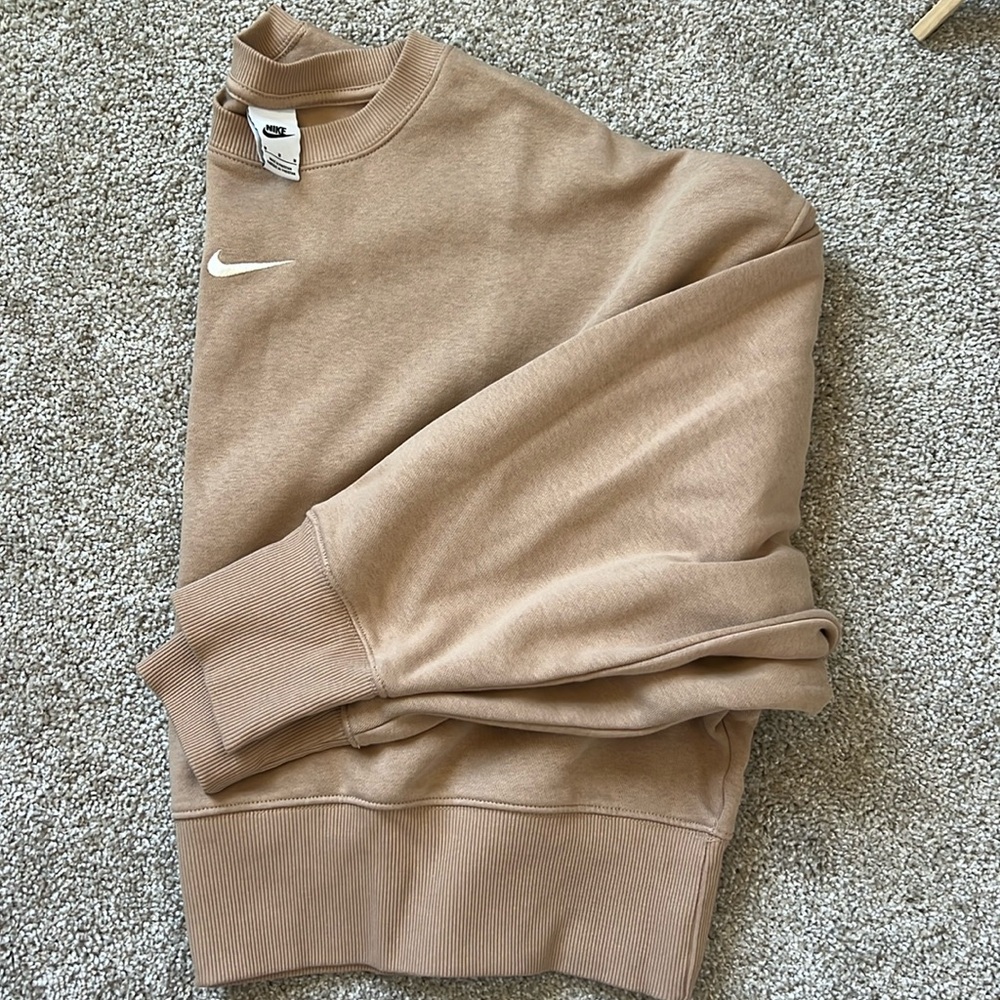 Nike cropped crewneck